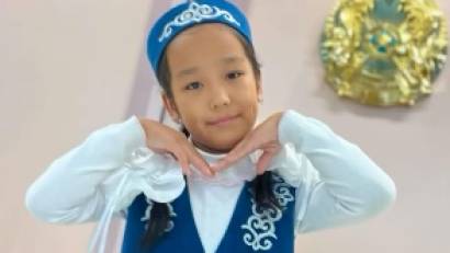 Ұлттық құндылығымызды оқушы бойына дарыту мақсатында ұйымдастырылатын Ұлттық құндылық күні – аптаның жұмасында барлық оқушылар мен мұғалімдер ұлттық киімде жүру үрдісі қалыптаса бастады. 